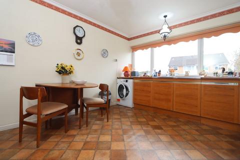 18 Broadfields, Hagley, Stourbridge, DY9 0PH