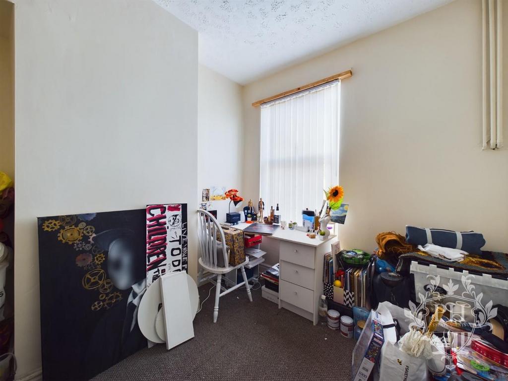 CAM01415 G0-PR0271-STILL005.jpg