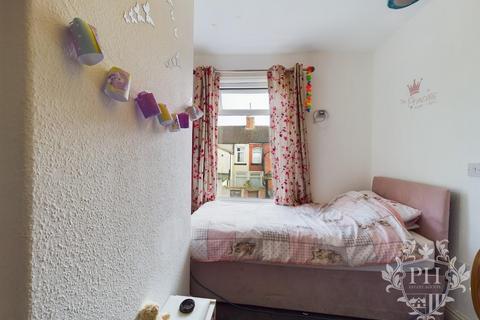 3 bedroom end of terrace house for sale, Thornton Street, Middlesbrough