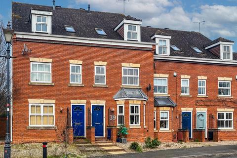 3 bedroom terraced house for sale - Charter Approach, Warwick