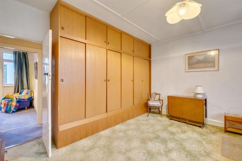 2 Blenheim Road, Sidcup, DA15 9AU