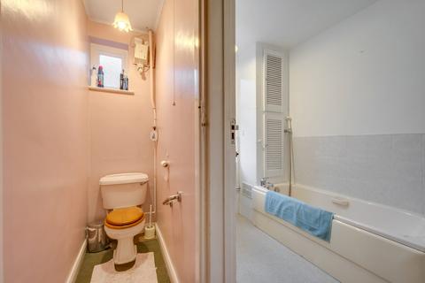 2 Blenheim Road, Sidcup, DA15 9AU