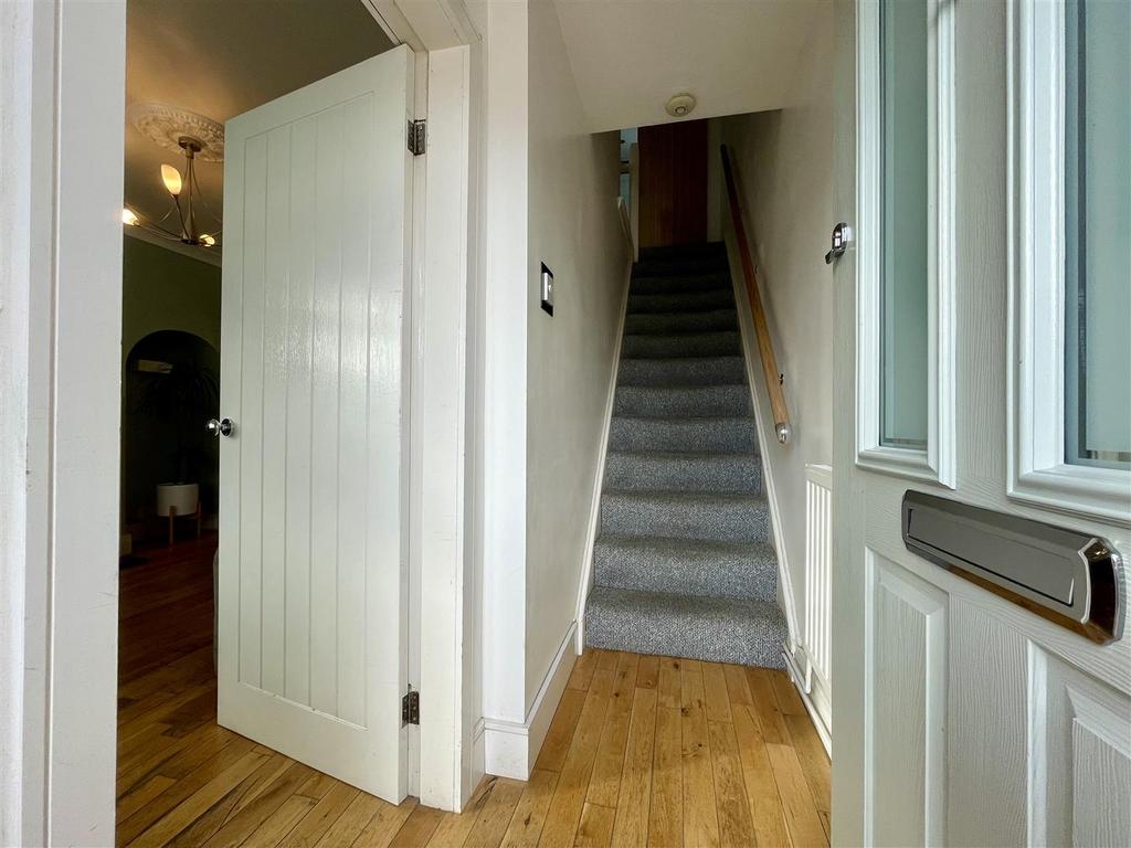 Parkgate Road, Holbrooks, Coventry, CV6 3 bed end of terrace house for