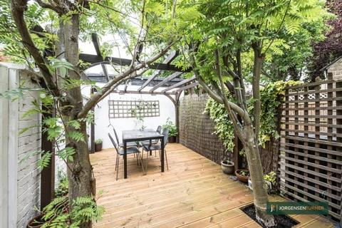 2 bedroom flat to rent, Dunraven Road, Shepherds Bush, London, W12