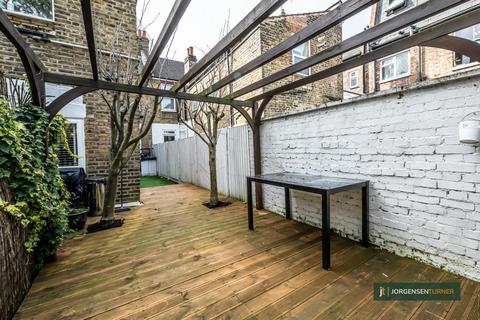 2 bedroom flat to rent, Dunraven Road, Shepherds Bush, London, W12