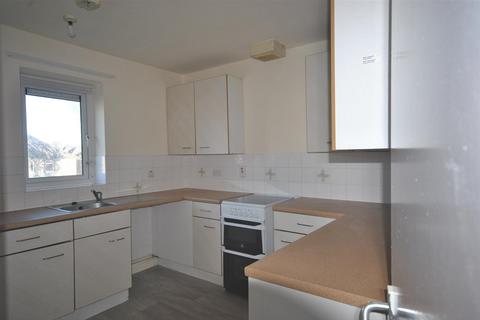 2 bedroom apartment to rent - Rosemary Gardens, Bradford BD15