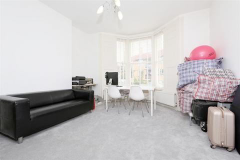 1 bedroom flat to rent, Maury Road, Stoke Newington, N16