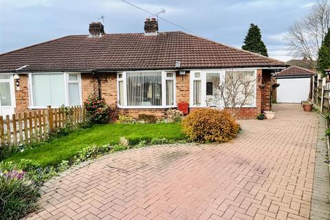 3 bedroom bungalow for sale - Wood Mount, Timperley, Altrincham