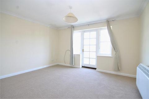 2 bedroom flat to rent - Queen Alexandra Rd, High Wycombe HP11