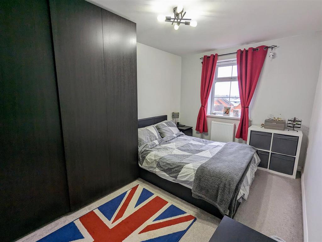 Grey Meadow Road, Ilkeston 2 bed property for sale £125,000