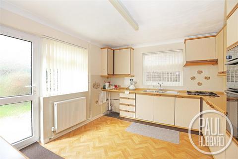 59 Cranesbill Road, Lowestoft, NR33 7EE