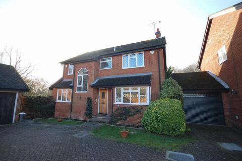 4 Melbourne Close, Ickenham, Uxbridge, UB10 8SL