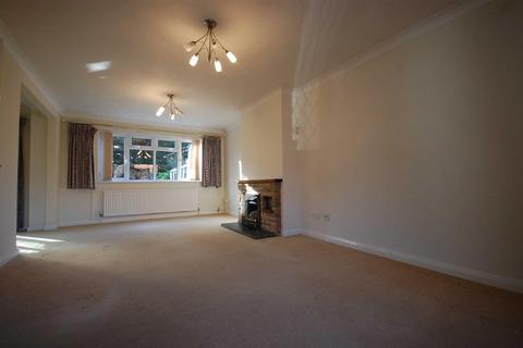 4 Melbourne Close, Ickenham, Uxbridge, UB10 8SL