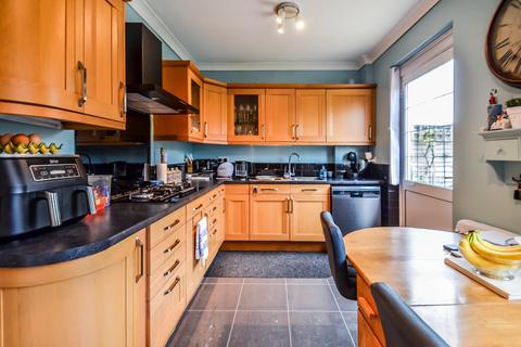 4 bedroom detached house for sale, Steyning Avenue, Southend-On-Sea SS2