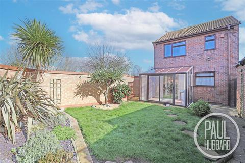 3 bedroom detached house for sale, Woodchurch Avenue, Carlton Colville, NR33