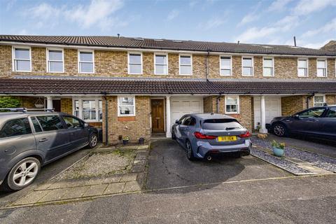 4 bedroom house for sale, Luther Road, Teddington