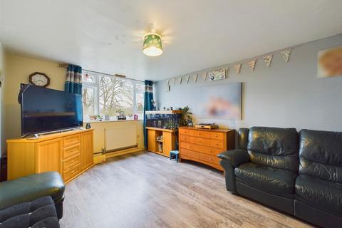 4 bedroom end of terrace house for sale, Darley Grove, Buxton