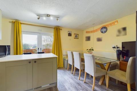4 bedroom end of terrace house for sale, Darley Grove, Buxton