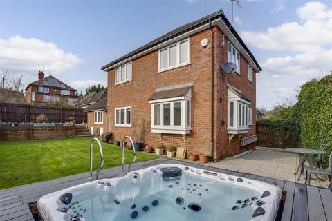 3 bedroom detached house for sale, Windrush Drive, High Wycombe HP13