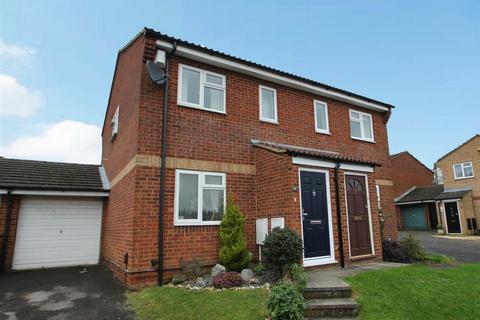 32 Abbots Way, High Wycombe, HP12 4NR