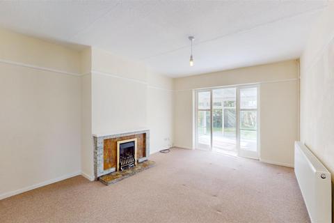 3 bedroom detached bungalow to rent, Brooke Avenue, Stamford