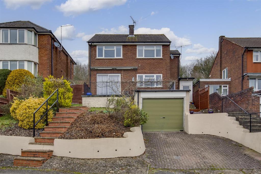 12 White Close, HP13 5 NG-18.jpg