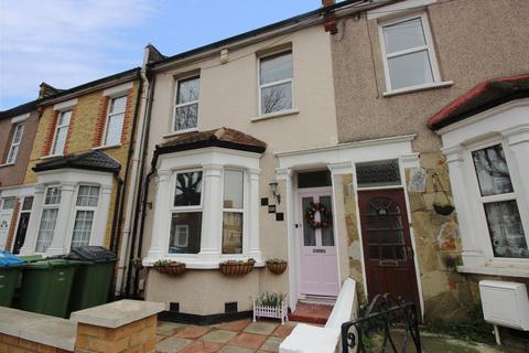 3 bedroom terraced house to rent, Abbey Grove, Abbey Wood