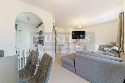 2 bedroom flat for sale - Garrison Close, Hounslow, TW4 5EZ