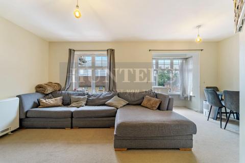 2 bedroom flat for sale, Garrison Close, Hounslow, TW4 5EZ