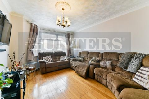 4 bedroom semi-detached house for sale, Clifford Road, Hounslow