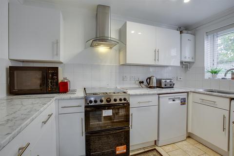4 bedroom terraced house for sale, Wheelers Park, High Wycombe HP13