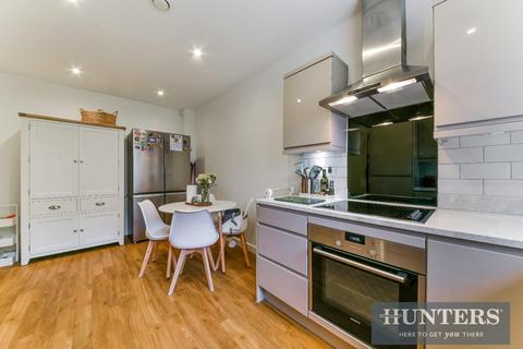 71 Reynard Way, Brentford, TW8 9GF