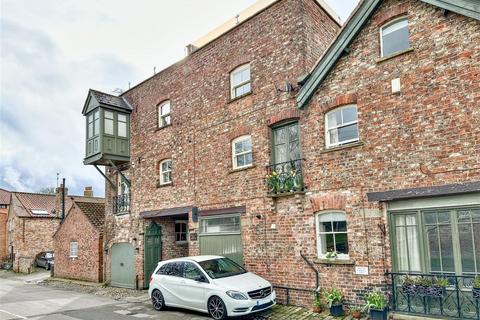 2 bedroom terraced house for sale - Bannister Court, Back Lane, Easingwold, York