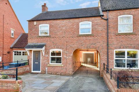 3 bedroom semi-detached house for sale - Copperclay Walk, Easingwold, York