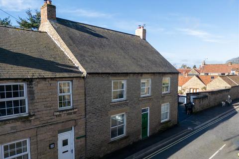 6 bedroom end of terrace house for sale - High Street, Snainton, Scarborough