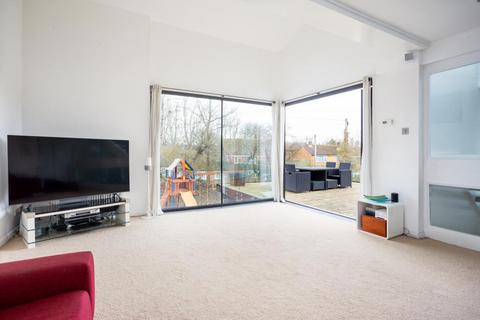 4 bedroom detached house to rent - Cheapside Road, Ascot