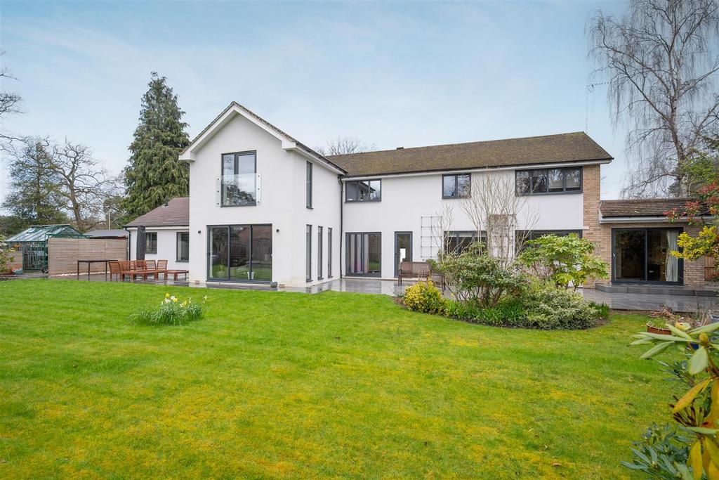 Oaklands Drive, Ascot 6 bed detached house for sale £1,585,000