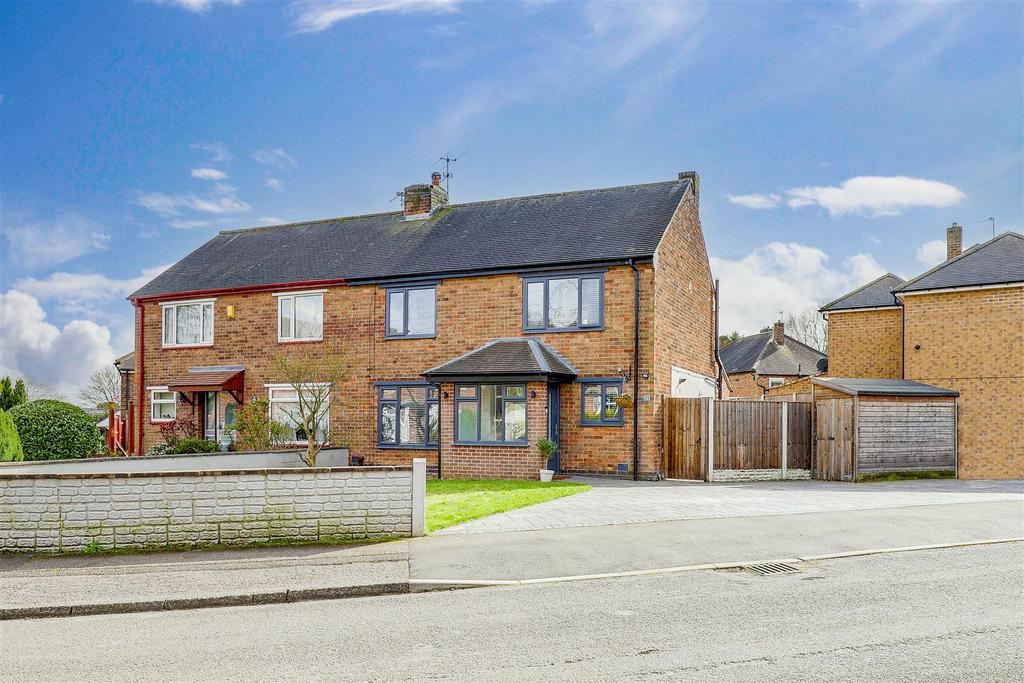 Coronation Walk, Gedling NG4 3 bed semidetached house for sale £295,000