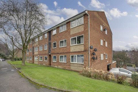 2 bedroom flat for sale, Windsor Drive, High Wycombe HP13