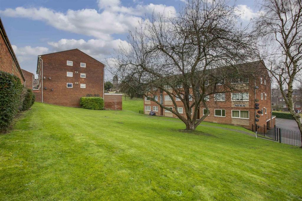 45 Windsor Drive, HP13 6 BJ (LOW RES)-10.jpg