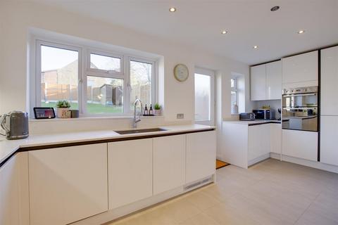 3 bedroom detached house for sale, West Drive, High Wycombe HP13