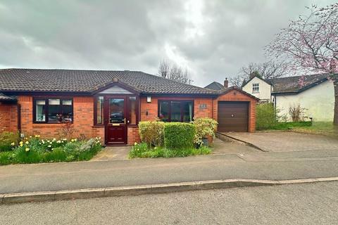 2 bedroom semi-detached bungalow for sale - St Georges Court, Clarence Road, Four Oaks