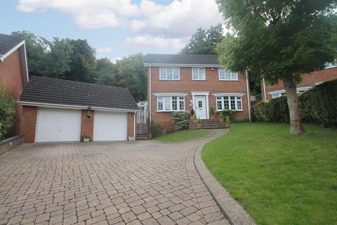8 Lowdon Close, High Wycombe, HP11 1DN
