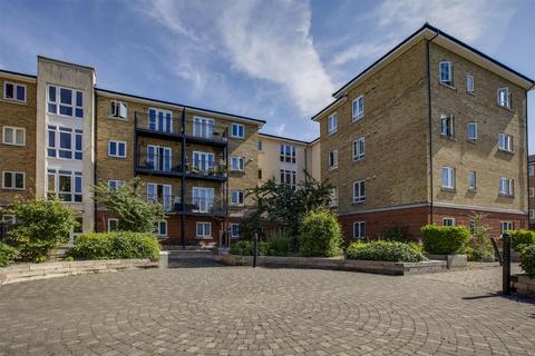 2 bedroom apartment for sale, Tadros Court, High Wycombe HP13