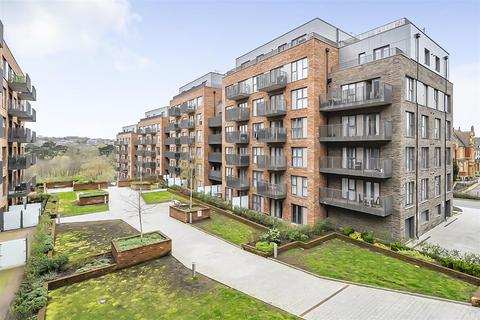 1 bedroom penthouse for sale, Rosalind Drive, Maidstone