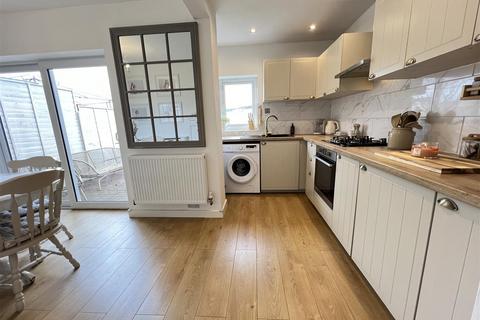 223 Beacon Road, Great Barr, Birmingham, B43 7DB