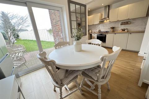 223 Beacon Road, Great Barr, Birmingham, B43 7DB
