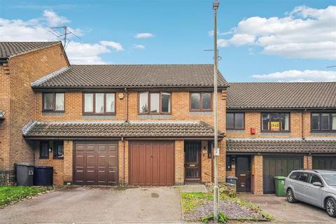 3 bedroom townhouse for sale, Garratts Way, High Wycombe HP13