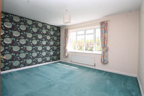 23 Daws Lea, High Wycombe, HP11 1QG