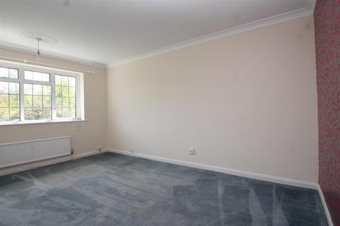 23 Daws Lea, High Wycombe, HP11 1QG